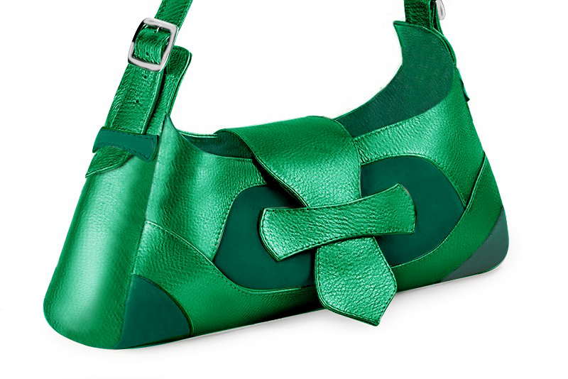 Emerald green women's dress handbag, matching pumps and belts. Front view - Florence KOOIJMAN